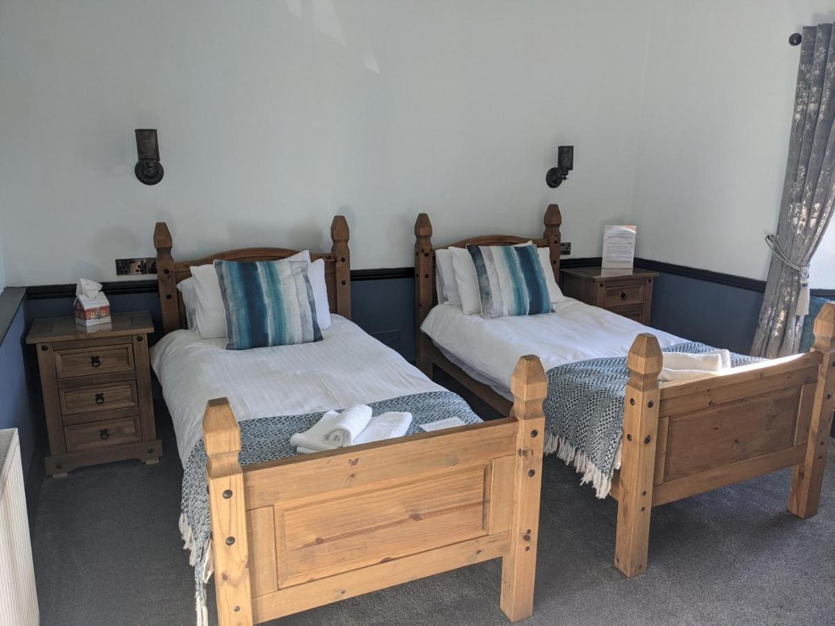 London Inn Saint Neot 外观 照片