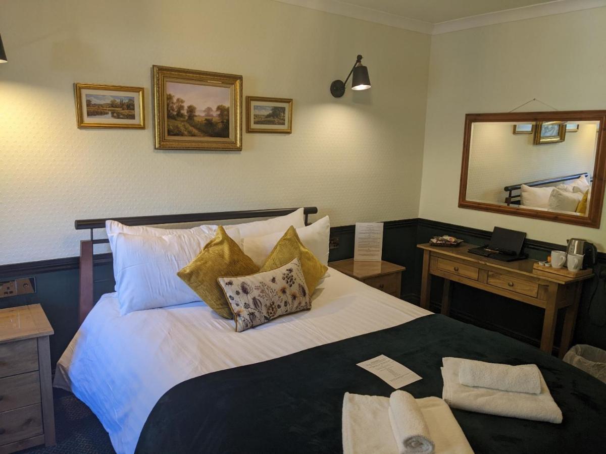 London Inn Saint Neot 外观 照片